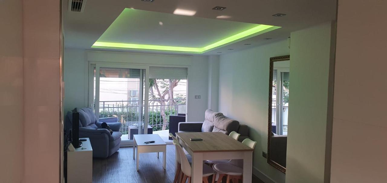 Beautiful Apartment In Third Line Beach Boliches Фуэнхирола Экстерьер фото
